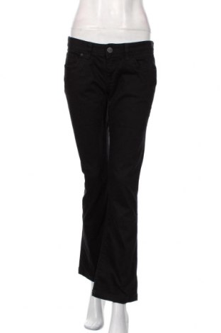 Γυναικείο παντελόνι Cross, Μέγεθος M, Χρώμα Μαύρο, Τιμή 27,84 €