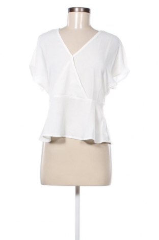 Γυναικεία μπλούζα About You, Μέγεθος M, Χρώμα Λευκό, Τιμή 5,16 €