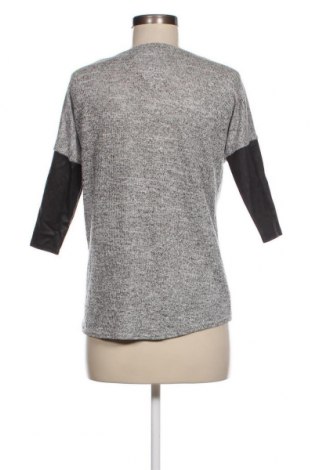 Дамска блуза H&M Divided, Размер XS, Цвят Сив, Цена 3,04 лв.