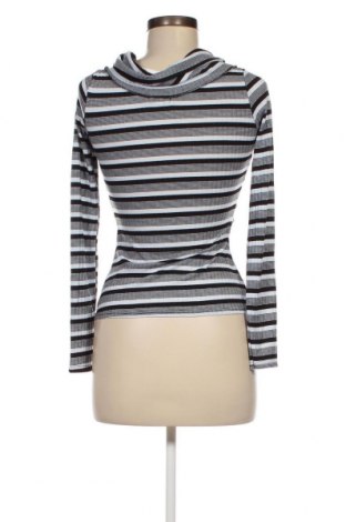 Дамска блуза Nly Trend, Размер XS, Цвят Многоцветен, Цена 3,61 лв.