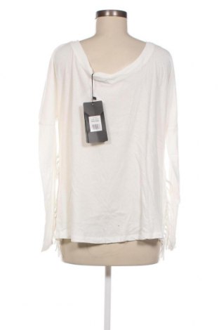 Дамска блуза Trueprodigy, Размер L, Цвят Бял, Цена 30,00 лв.
