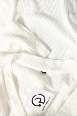 Damen Strickjacke, Größe M, Farbe Weiß, Preis 20,18 €