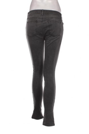 Damen Jeans J Brand, Größe M, Farbe Grau, Preis € 2,37