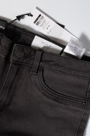 Damen Jeans Noisy May, Größe M, Farbe Grau, Preis 7,11 €