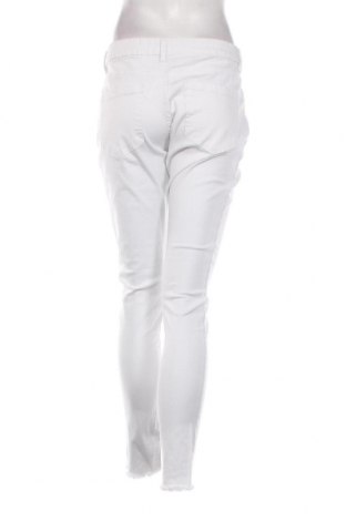 Damen Jeans Urban Classics, Größe L, Farbe Weiß, Preis 4,23 €