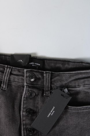 Dámske džínsy  Vero Moda, Veľkosť S, Farba Sivá, Cena  9,11 €