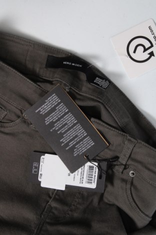 Damen Jeans Vero Moda, Größe S, Farbe Grün, Preis 9,11 €