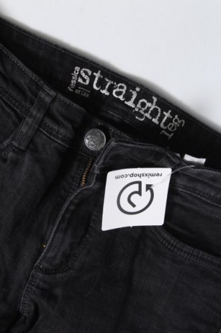 Damen Jeans Yessica, Größe S, Farbe Schwarz, Preis 3,63 €