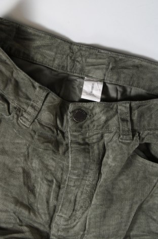 Дамски джинси, Размер L, Цвят Зелен, Цена 4,93 лв.