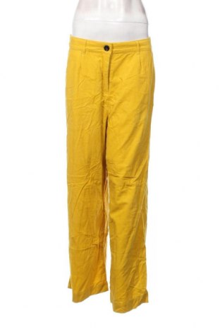 Pantaloni de velvet de femei CKS, Mărime M, Culoare Galben, Preț 19,34 Lei