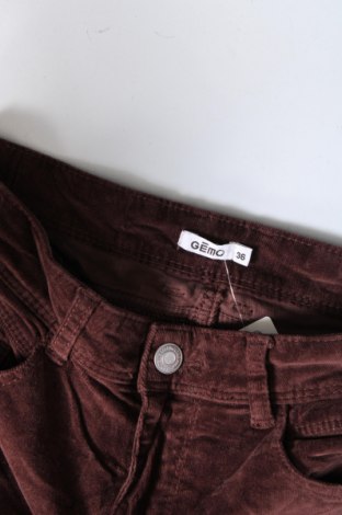 Дамски джинси Gemo, Размер S, Цвят Кафяв, Цена 4,64 лв.