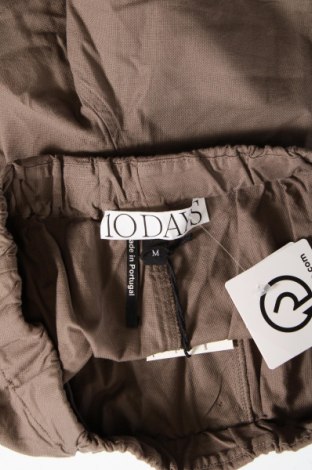 Дамски къс панталон 10 Days, Размер M, Цвят Кафяв, Цена 8,16 лв.