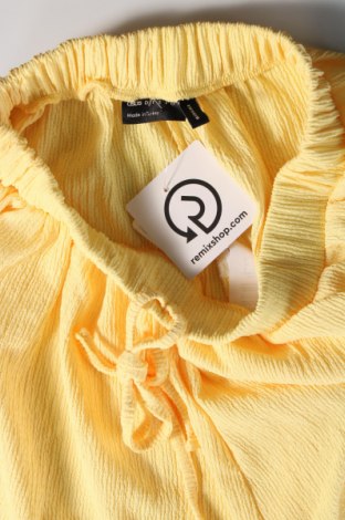 Damen Shorts ASOS, Größe S, Farbe Gelb, Preis 3,71 €