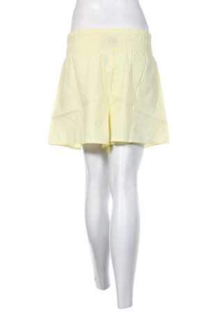 Дамски къс панталон ASOS, Размер S, Цвят Жълт, Цена 7,20 лв.