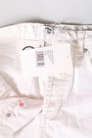Damen Shorts RAERE by Lorena Rae, Größe M, Farbe Weiß, Preis 52,58 €