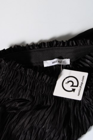 Γυναικείο κοντό παντελόνι About You, Μέγεθος S, Χρώμα Μαύρο, Τιμή 20,62 €