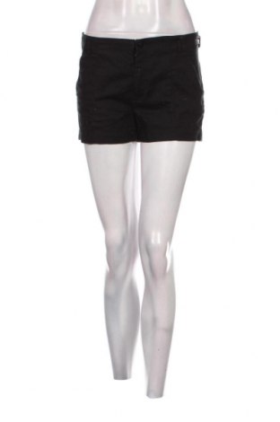 Γυναικείο κοντό παντελόνι Bershka, Μέγεθος S, Χρώμα Μαύρο, Τιμή 3,17 €