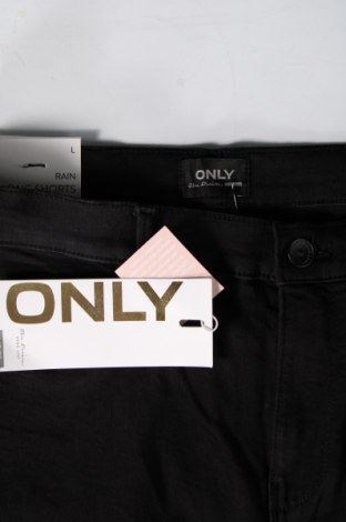 Дамски къс панталон ONLY, Размер L, Цвят Черен, Цена 40,00 лв.
