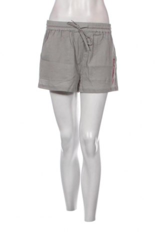 Γυναικείο κοντό παντελόνι Pull&Bear, Μέγεθος M, Χρώμα Πράσινο, Τιμή 6,39 €