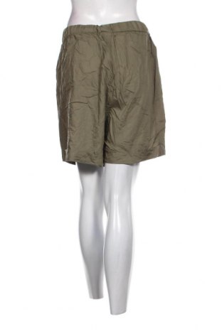 Дамски къс панталон Q/S by S.Oliver, Размер M, Цвят Зелен, Цена 14,40 лв.