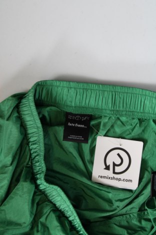 Дамски къс панталон Urban Outfitters, Размер S, Цвят Зелен, Цена 8,64 лв.