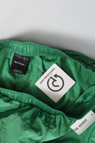 Γυναικείο κοντό παντελόνι Urban Outfitters, Μέγεθος XS, Χρώμα Πράσινο, Τιμή 2,97 €