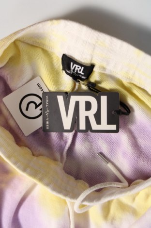Pantaloni scurți de femei Viral Vibes, Mărime M, Culoare Multicolor, Preț 236,84 Lei