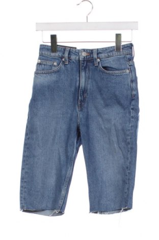 Дамски къс панталон Weekday, Размер S, Цвят Син, Цена 8,40 лв.