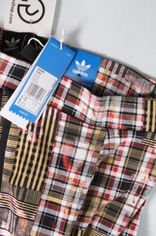 Dámské legíny  Adidas Originals, Velikost XS, Barva Vícebarevné, Cena  240,00 Kč