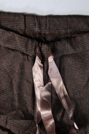 Дамски панталон, Размер M, Цвят Многоцветен, Цена 29,00 лв.