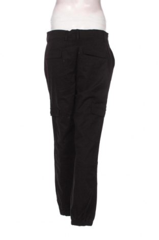Pantaloni de femei Dan Fox X About You, Mărime M, Culoare Negru, Preț 28,62 Lei