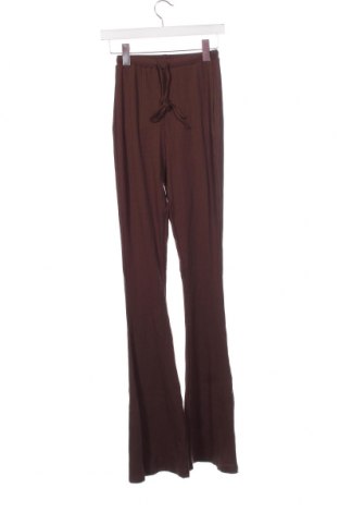 Γυναικείο παντελόνι Glamorous, Μέγεθος XS, Χρώμα Καφέ, Τιμή 7,18 €