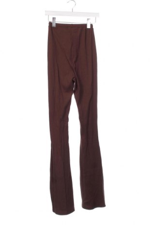 Дамски панталон Glamorous, Размер XS, Цвят Кафяв, Цена 13,92 лв.