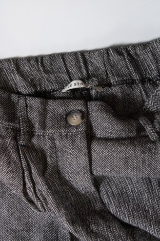 Γυναικείο παντελόνι Le Streghe, Μέγεθος L, Χρώμα Γκρί, Τιμή 2,69 €