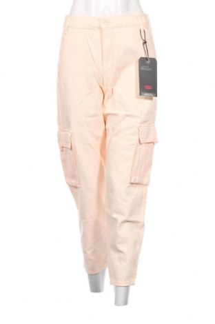 Дамски панталон Levi's, Размер M, Цвят Розов, Цена 20,44 лв.