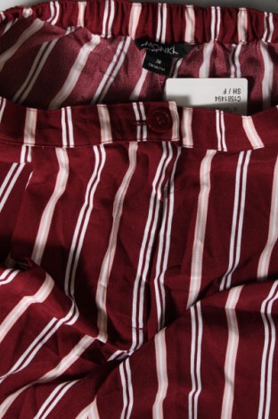 Дамски панталон Monki, Размер M, Цвят Червен, Цена 5,76 лв.