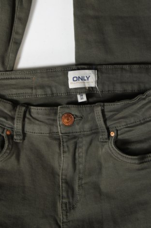 Дамски панталон ONLY, Размер XS, Цвят Зелен, Цена 17,82 лв.
