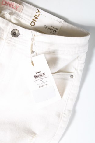 Дамски панталон ONLY, Размер M, Цвят Бял, Цена 54,00 лв.