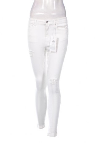 Дамски панталон ONLY, Размер M, Цвят Бял, Цена 15,66 лв.