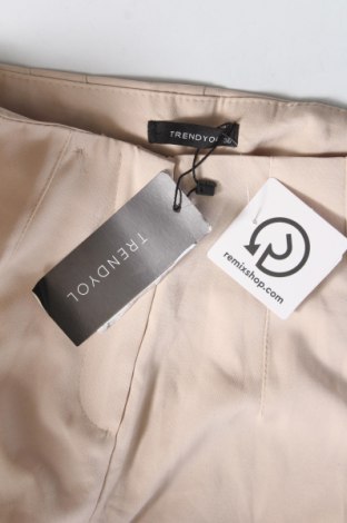 Pantaloni de femei Trendyol, Mărime M, Culoare Bej, Preț 20,03 Lei