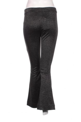 Γυναικείο παντελόνι Vero Moda, Μέγεθος M, Χρώμα Μαύρο, Τιμή 9,47 €