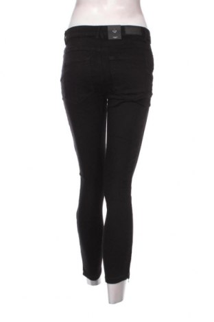 Γυναικείο παντελόνι Vero Moda, Μέγεθος M, Χρώμα Μαύρο, Τιμή 8,35 €