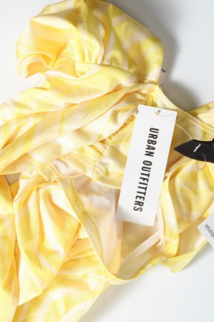 Γυναικείο αμάνικο μπλουζάκι Urban Outfitters, Μέγεθος M, Χρώμα Κίτρινο, Τιμή 14,95 €
