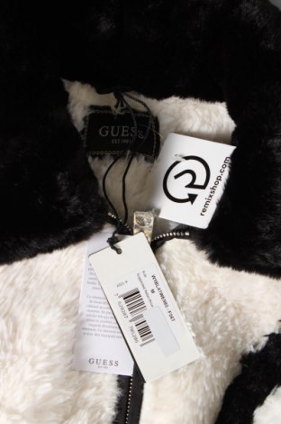 Γυναικείο μπουφάν Guess, Μέγεθος M, Χρώμα Λευκό, Τιμή 57,40 €