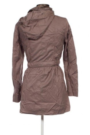 Γυναικείο μπουφάν H&M, Μέγεθος M, Χρώμα  Μπέζ, Τιμή 3,27 €