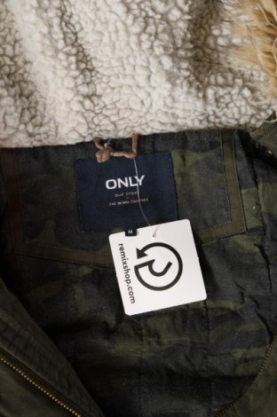 Γυναικείο μπουφάν ONLY, Μέγεθος M, Χρώμα Πολύχρωμο, Τιμή 9,33 €