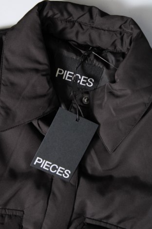 Dámska bunda  Pieces, Veľkosť S, Farba Čierna, Cena  18,60 €