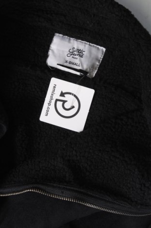 Γυναικείο μπουφάν Sixth June, Μέγεθος XS, Χρώμα Μαύρο, Τιμή 9,09 €