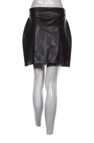 Kožená sukně  Trendyol, Velikost M, Barva Černá, Cena  1 261,00 Kč