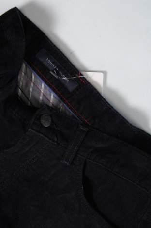 Pantaloni raiați de bărbați Tommy Hilfiger, Mărime XS, Culoare Negru, Preț 188,49 Lei